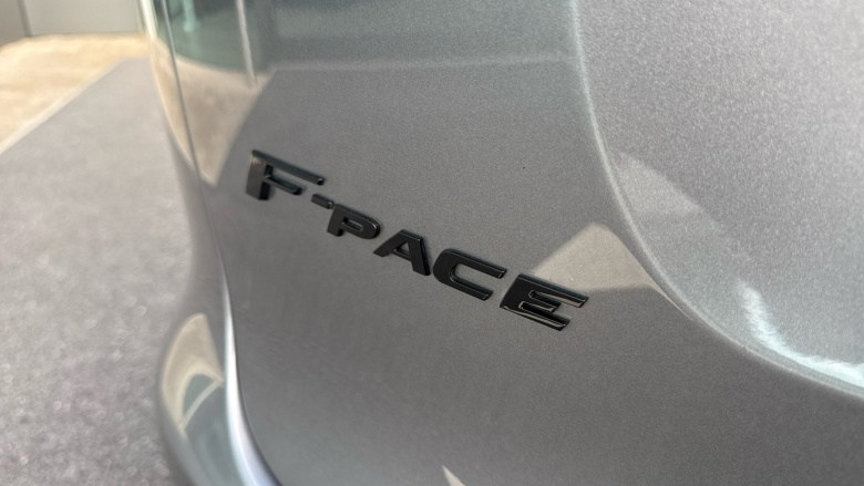 Jaguar F-Pace 2.0 P250 R-Dynamic Black 5dr Auto AWD Petrol Estate